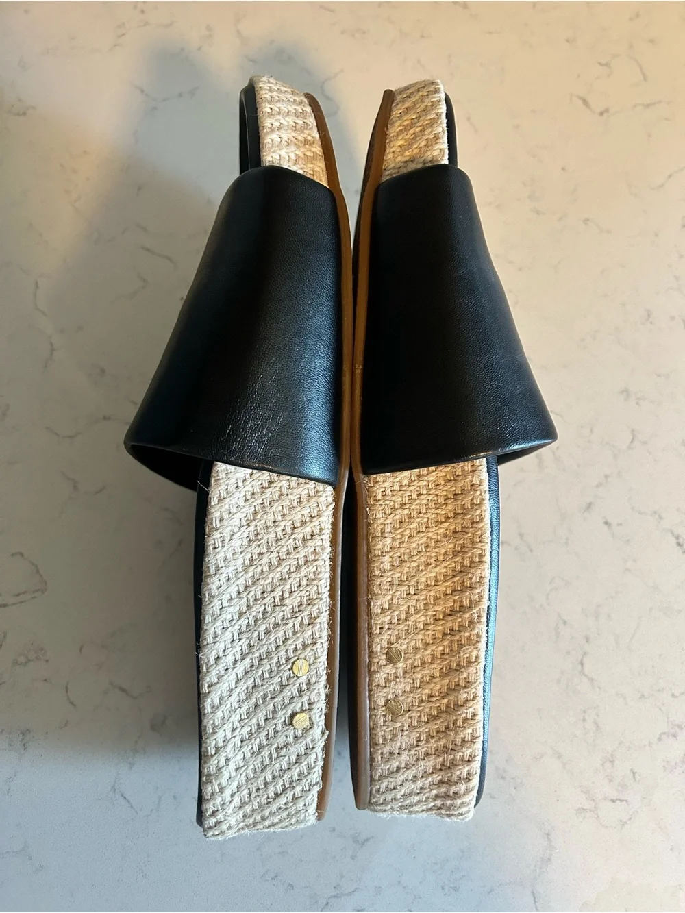 Like New Beek Pelican Jute Black Leather Platform Slide Sandals